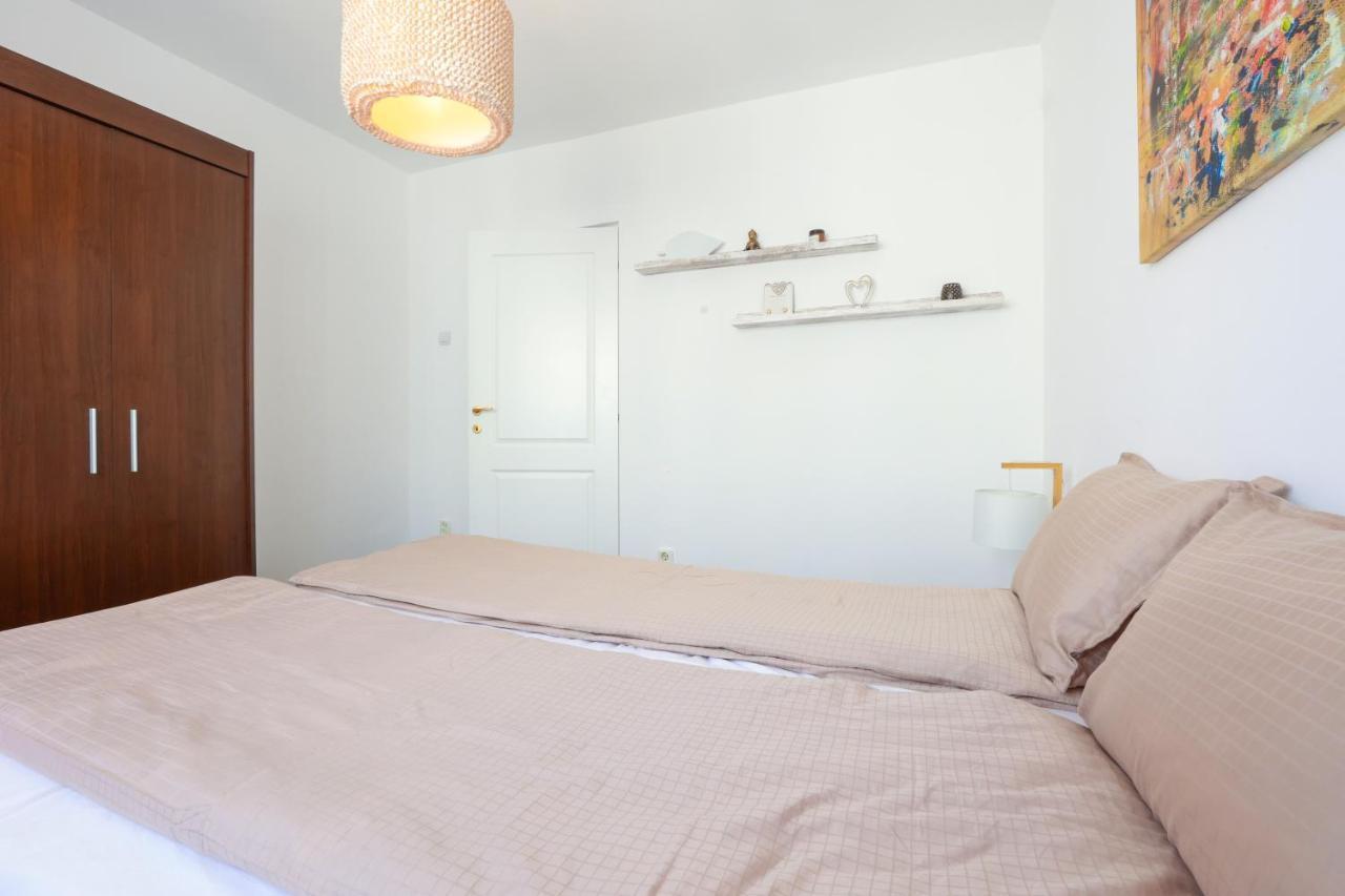 La Bloc - At The Block Apartment Bukares Bagian luar foto
